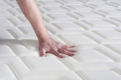 Matelas 140x210 cm Ressorts ensachés et Mémoire de forme - Actiflex Dream